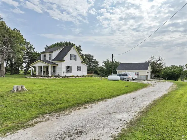 17075 Lincoln RD, Onaga, KS 66521