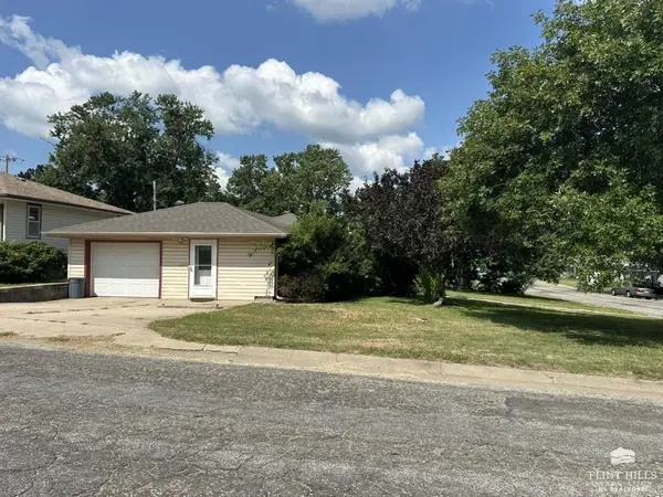 304 W 17th ST, Concordia, KS 66901