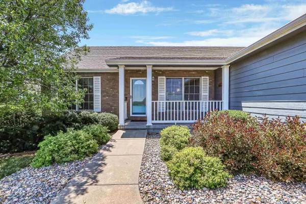 3731 Peachtree CIR, Manhattan, KS 66503