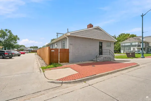 414 S 4th, Manhattan, KS 66502