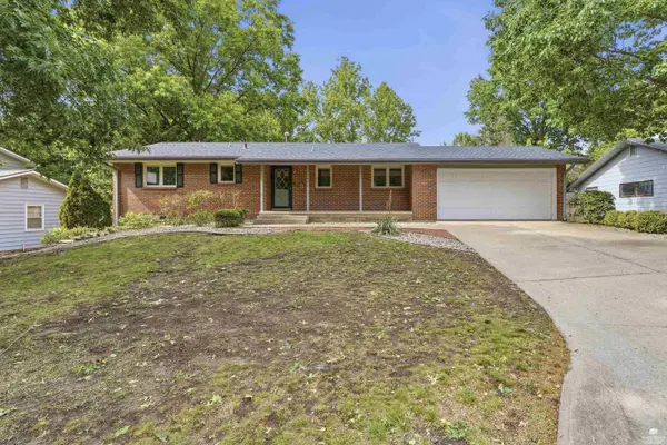 2824 Nevada ST, Manhattan, KS 66502