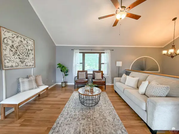 307 Arapahoe CT, Junction City, KS 66441