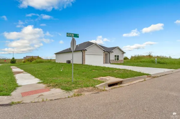 2604 Heron CIR, Junction City, KS 66441
