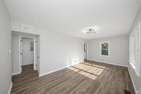 2004 Elmdale AVE, Junction City, KS 66441