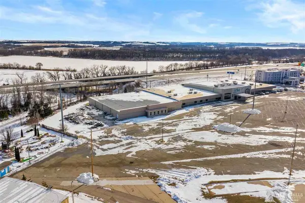 1023 S Washington ST, Junction City, KS 66441