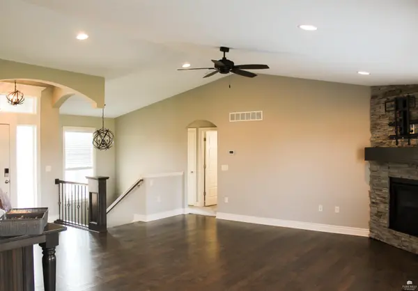 4436 Filaree CT, Manhattan, KS 66502
