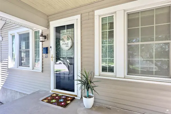 529 Dexter ST, Clay Center, KS 67432