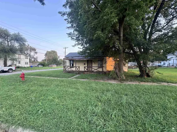 603 W 12th, Junction City, KS 66441