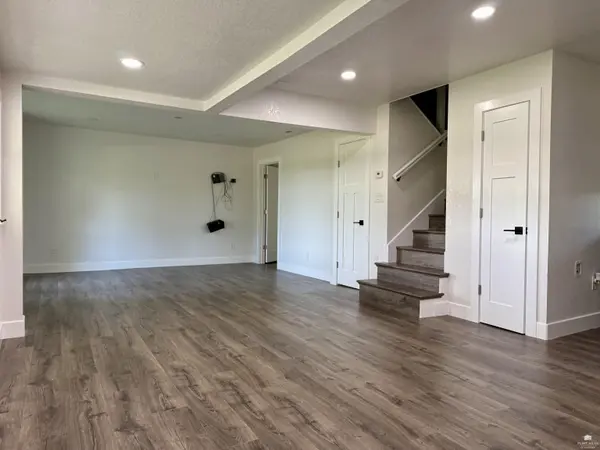 1108 G AVE, Dwight, KS 66849
