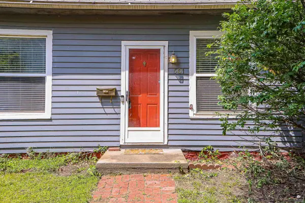 501 Vattier St, Manhattan, KS 66502