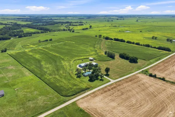 00000 Cottonwood Road, Maple Hill, KS 66507