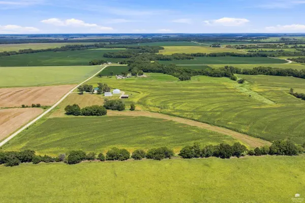 00000 Cottonwood Road, Maple Hill, KS 66507