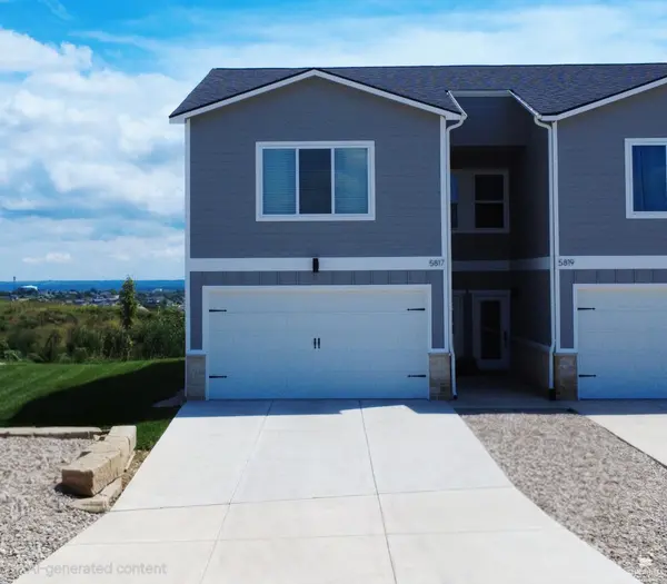 5817 Goheen DR, Manhattan, KS 66503