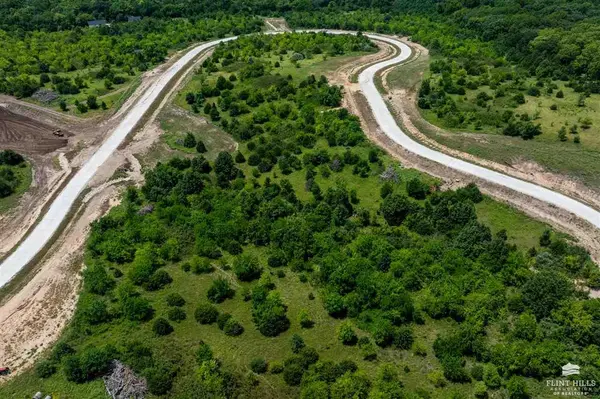 00000 Countryside LN #Lot 19, St. George, KS 66535