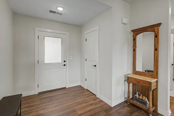 9168 Dave DR, Manhattan, KS 66502