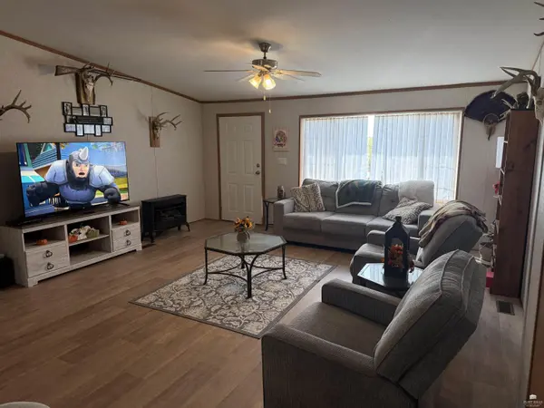 405 E South ST, Admire, KS 66801