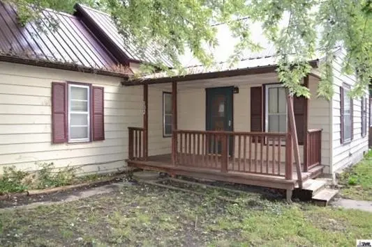 302 Highland AVE, Denison, KS 66419