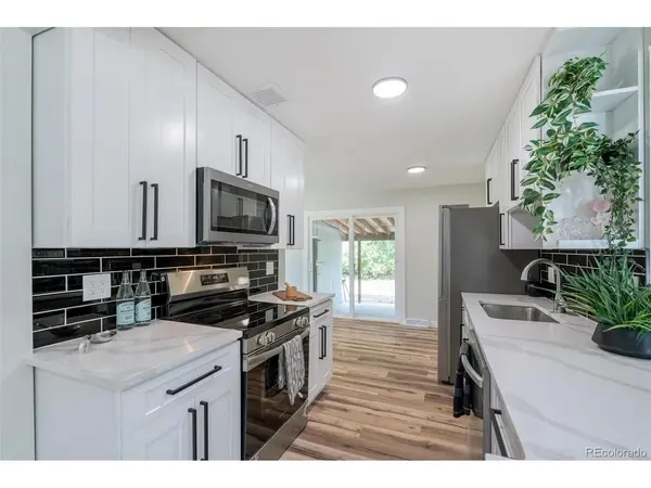 562 Lima, Aurora, CO 80010