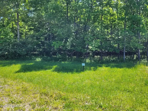 104 Cherry View CT, Honesdale, PA 18431