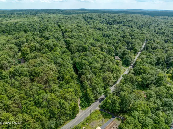 1109 Fawn PATH, Gouldsboro, PA 18424