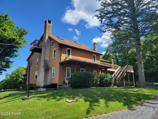 OFF T 352 Tanzosh TRL, Kunkletown, PA 18058