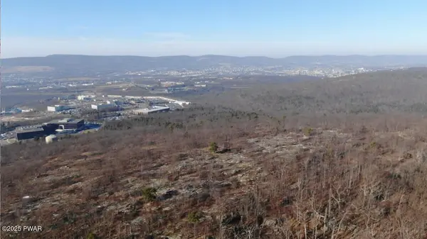 Montage Mt RD, Scranton, PA 18507