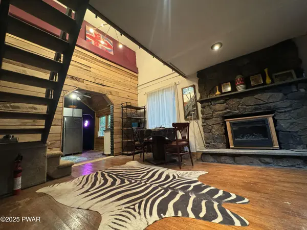 58 Village RD, Beach Lake, PA 18405