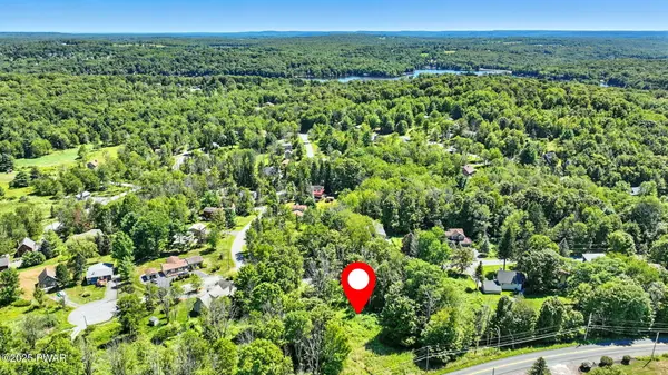 45 Forest LN, Lake Ariel, PA 18436