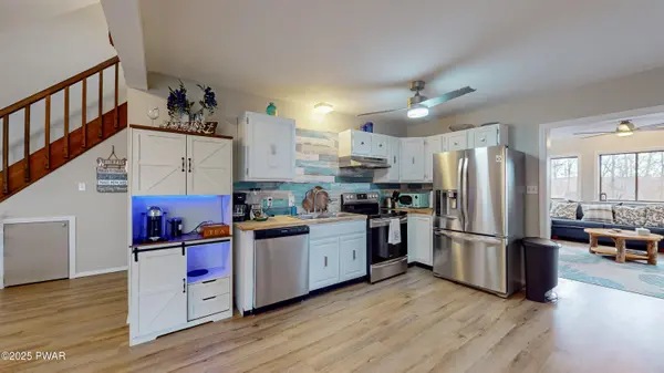 1007 Starview TER, Lake Ariel, PA 18436