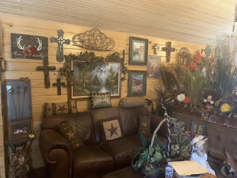 2842 Indian TRL, Kingsland, TX 78639