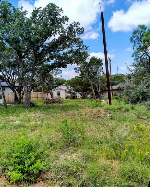 746 Magnolia Ln LN, Cottonwood Shores, TX 78657-9456