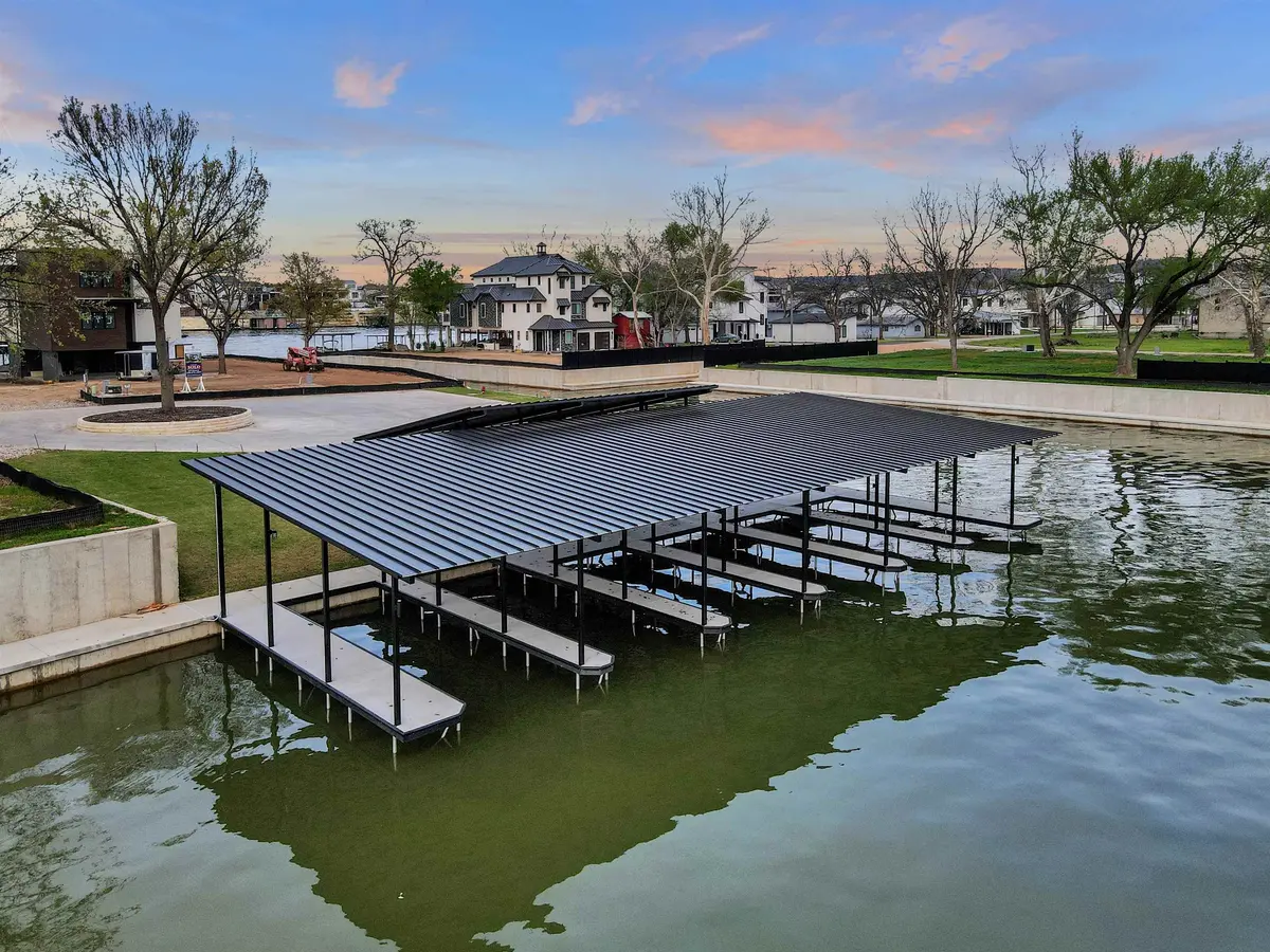 1 Lake ST, Kingsland, TX 78639