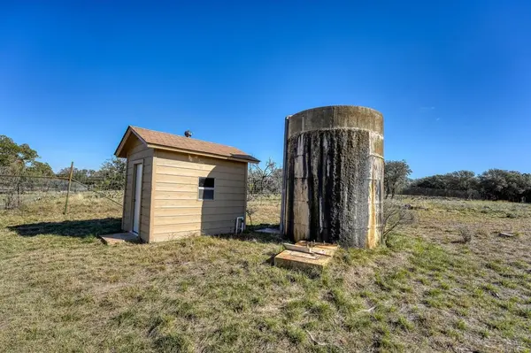 2334 CR 105, Lampasas, TX 76550