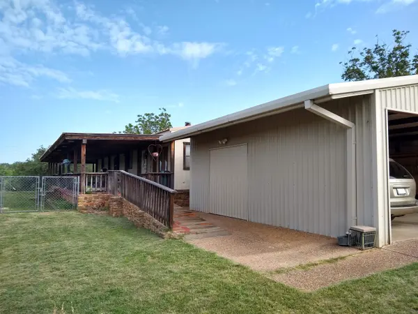 520 CR 403, Llano, TX 78643