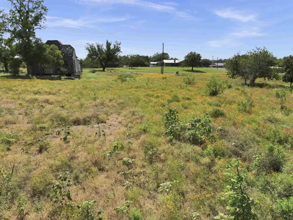 701 E Tarrant ST, Llano, TX 78643