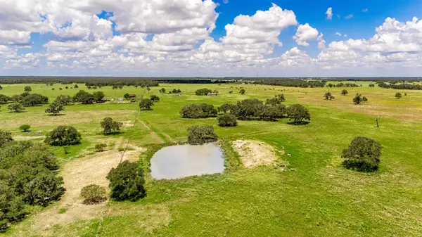 TBD Garrett RD, Yoakum, TX 77995