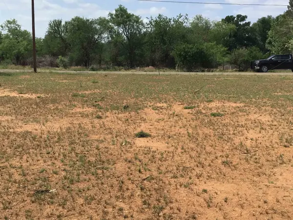 105 E Cottonwood DR, Granite Shoals, TX 78654