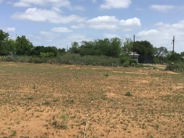 107 E Cottonwood DR, Granite Shoals, TX 78654