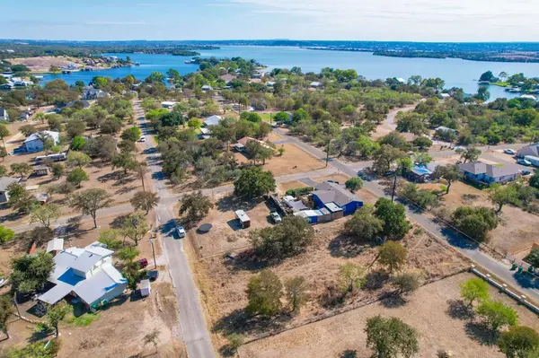 338 Sweetbriar DR, Granite Shoals, TX 78654
