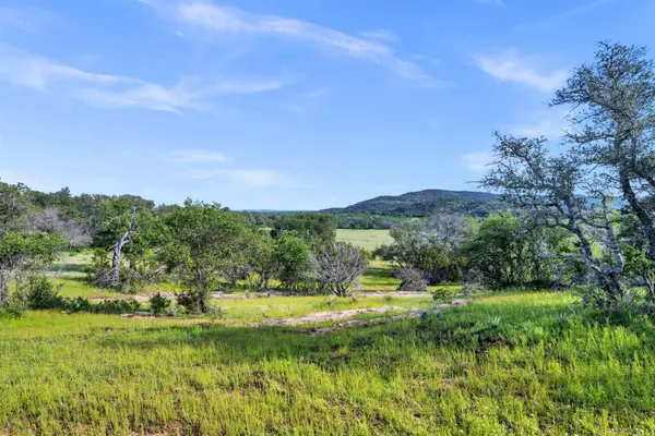 5026 W Ranch Road 1431, Kingsland, TX 78639