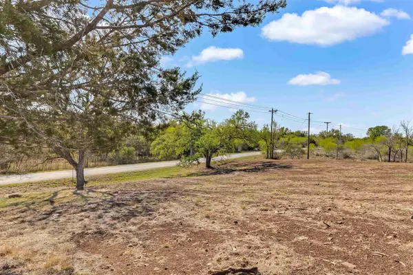 1917 Sandy Harbor DR, Horseshoe Bay, TX 78657