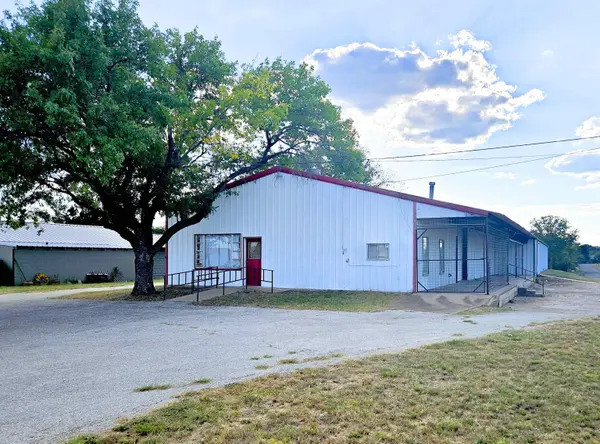 1209A Bessemer, Llano, TX 78643