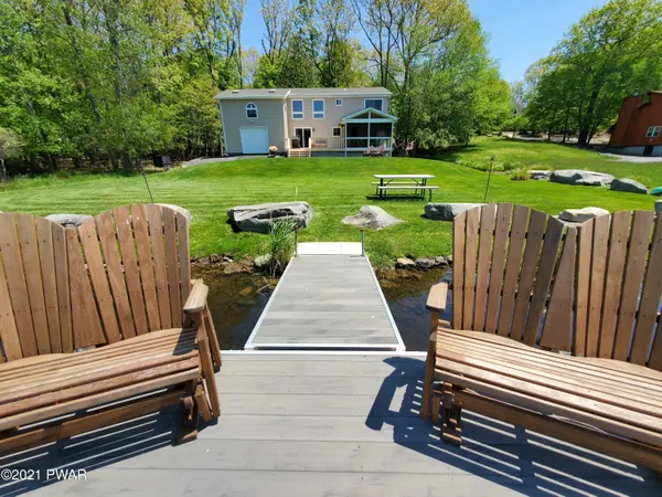 134 Northwood RD, Dingmans Ferry, PA 18328