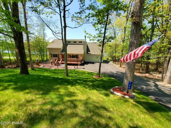 134 Northwood RD, Dingmans Ferry, PA 18328
