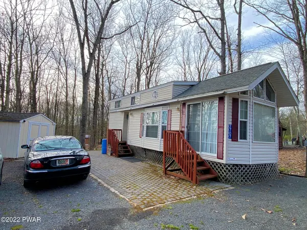 118 Minsi CT, Shohola, PA 18458