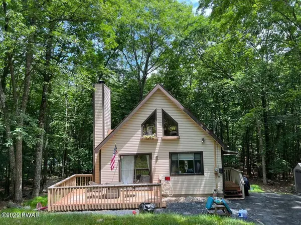 103 White Fawn CT, Milford, PA 18337