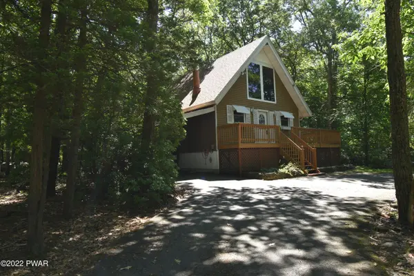 119 Broadmoor DR, Lords Valley, PA 18428