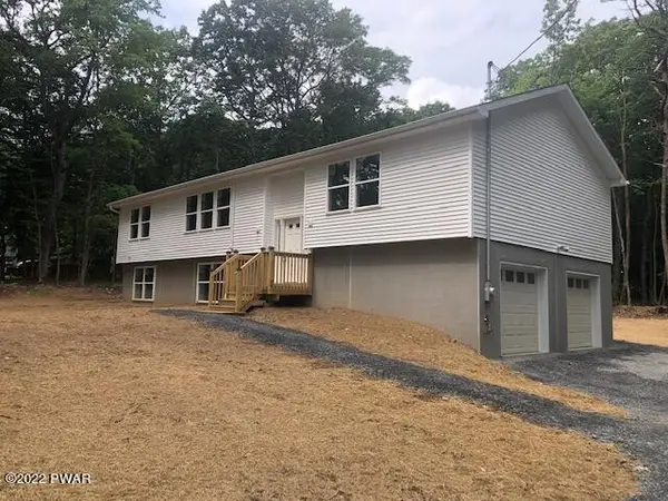 137 Woodland DR, Dingmans Ferry, PA 18328