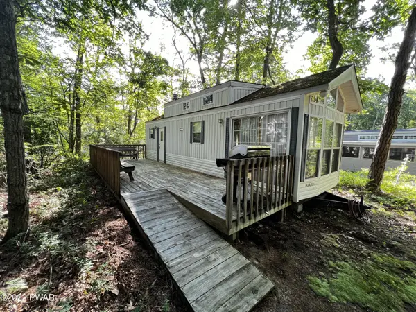5770 Chemung CT, Shohola, PA