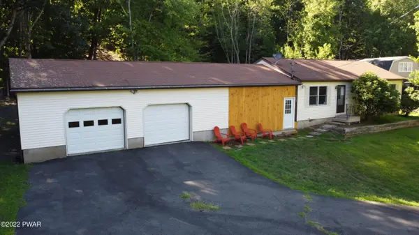 2186 Spring RD, Dingmans Ferry, PA 18328